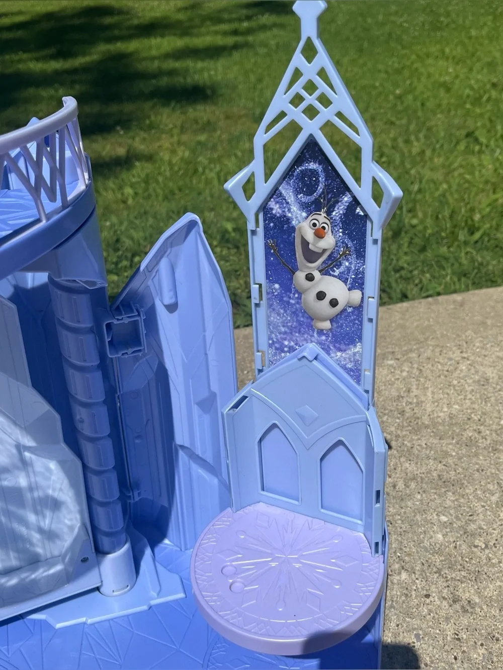 Rare Disney Frozen Elsa’s Magical Ice Palace 2014 Retired 3 Ft Tall Light Up